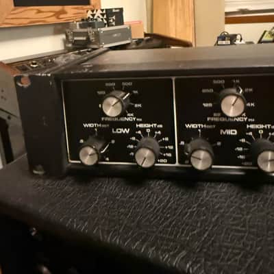 Moog MKPE Three Band Parametric Equalizer 1970s - Black image 5