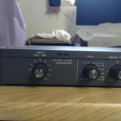 Maxon DM500 digital delay with modulation image 4