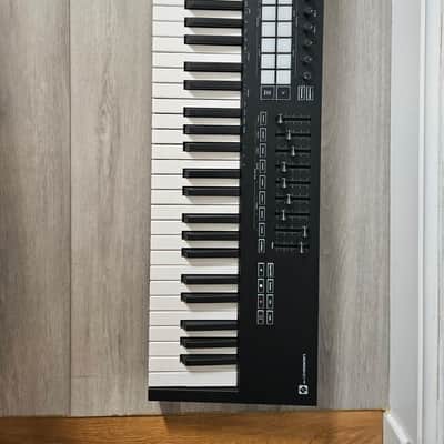 Novation Launchkey 49 MKIII MIDI Keyboard Controller 2020 - Present - Black