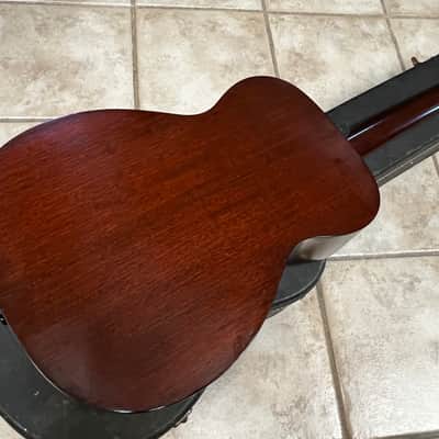 1933 CF Martin 0-18 Parlor Guitar Sunburst w case image 8