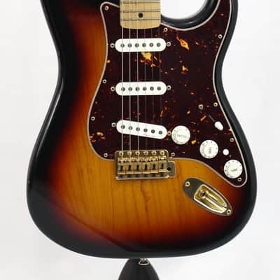 Fender Deluxe Players Stratocaster | Reverb