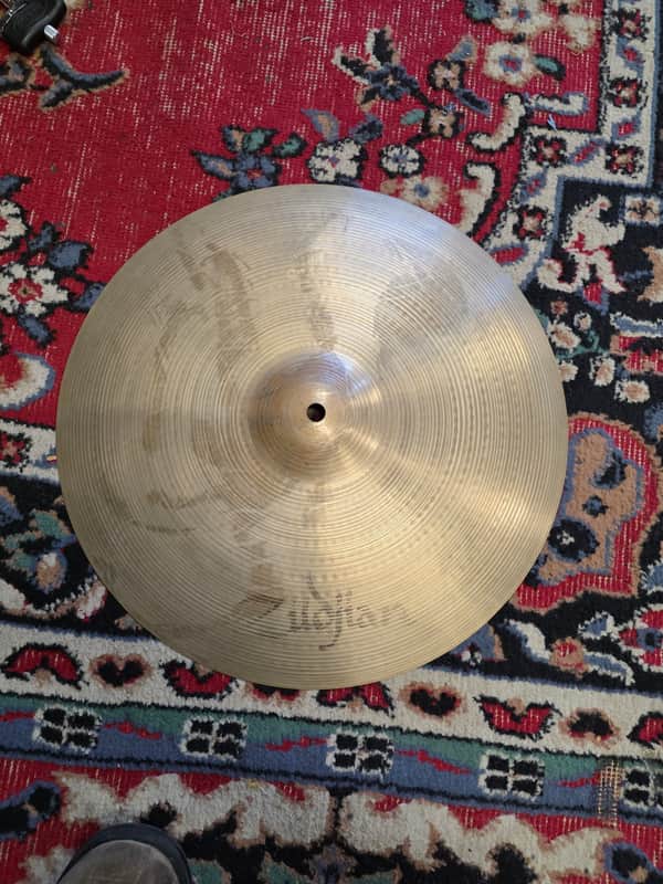 Zildjian 16" Thin Crash 1146g Tiny Bell Cracks CO Stamp 1980s image 1