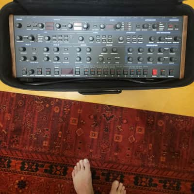 Dave Smith Instruments OB-6 Desktop 6-Voice Polyphonic Synthesizer 2017 - Present - Black Bild 7