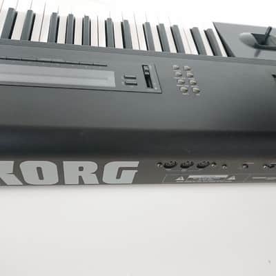 Korg M1 image 2