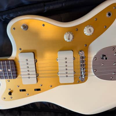 Squier J Mascis Jazzmaster with Laurel Fretboard 2018 - Present - Vintage White image 6