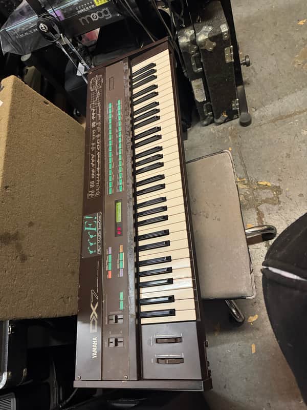 Yamaha DX7 w/E! Programmable Algorithm Synthesizer 61 key keyboard //ARMENS// image 1