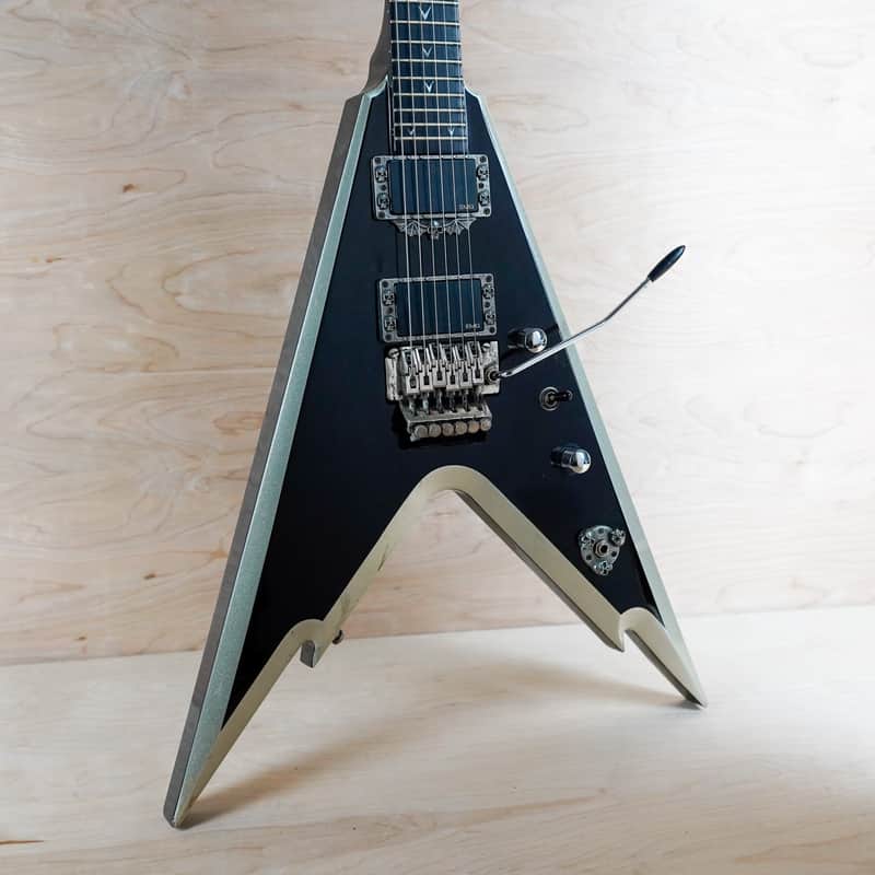 Dean Dime Razorback V 255 2007 Black EMG Pickups FR w/ Bag image 1
