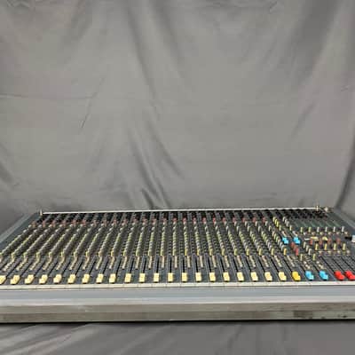 Soundcraft Spirit Live 4 24 Channel Mixing Console with Case 1990s image 9