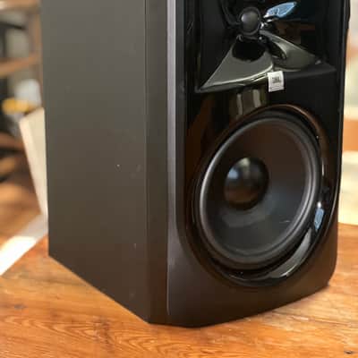 JBL 308P MkII 2-Way 8" Active Studio Monitors (Pair) image 2