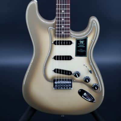 Fender 70th Anniversary Vintera II Stratocaster 2024 - Present - Antigua image 2