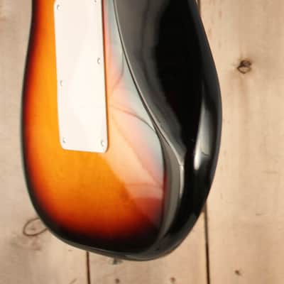 Fender Standard Stratocaster (MIM) 3 color sunburst guitar 2002 image 4