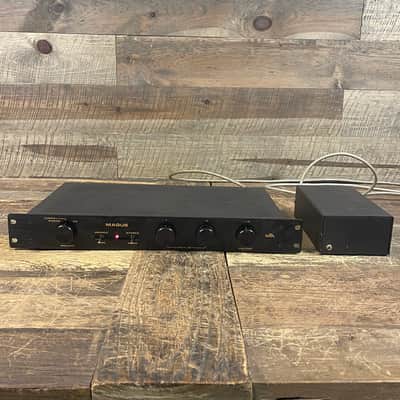 MFA Magus preamplifier and power supply image 1