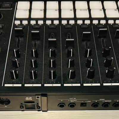 Roland MC-707 Groovebox 2019 - Present - Black image 2