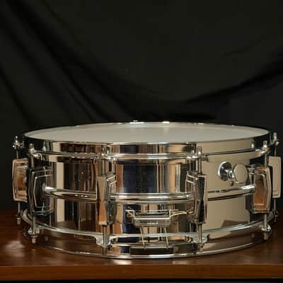 Ludwig No. 400 Supraphonic 5x14" 10-Lug Aluminum Snare Drum with Pointed Blue/Olive Badge 1969 - 1979 - Chrome-Plated image 9