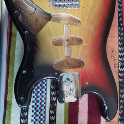 Fender Stratocaster with 3-Bolt Neck, Maple Fretboard -1976 - Sunburst image 9