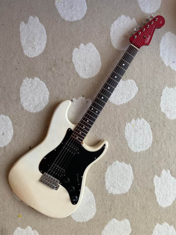 TOKAI LIMITED EDITION ストラトタイプ TST-36H Tokai TST-36H Stratocaster Limited Edition 1980s MIJ Japanese