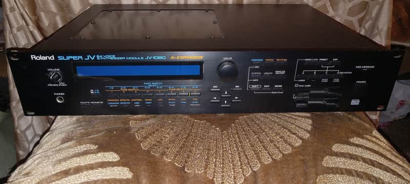 Roland Super JV 64 Voice Synthesizer Module JV-1080 4X-Expansion 1994-1998 - Black image 1
