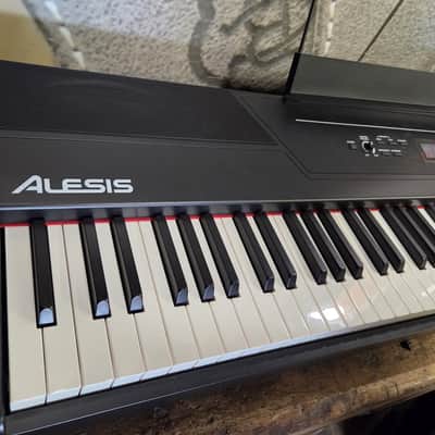 Alesis Recital Pro 88-Key Hammer Action Digital Piano 2010s - Black image 2