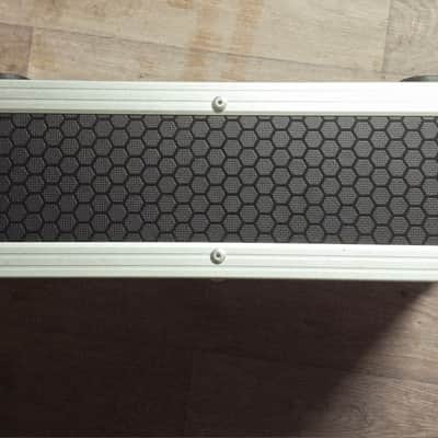 Orange OB1-500 500-Watt Bass Amp Head 2015 - in Flight case - White image 4