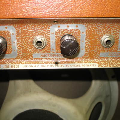 1953 Montgomery Wards 35 JDR 8211  Wards Airline/Danelectro Commando image 9