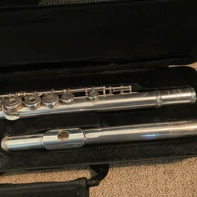 Yamaha 285SII Open Hole Flute New Pads New Case image 3