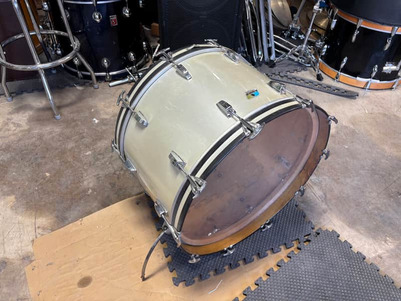 Ludwig Virgin 3 ply 70’s Silver Silk Bass Drum image 1