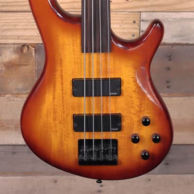 Dean Edge 4-String Fretless Bass Guitar Amber Burst "Good Condition" image 1