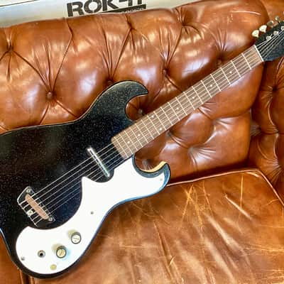 Silvertone 1448 With Case Amp 1962 - 1967 - Black image 1
