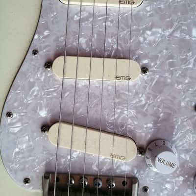 EMG DG20 David Gilmour Pre-Wired Loaded Strat Pickguard 2010s - Ivory/White Pearl image 2