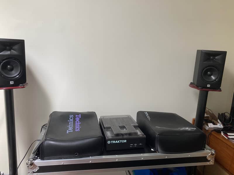 Full Dj Setup Pair (2 x) Technics SL-1200 MK2 + Traktor Z2 mixer +