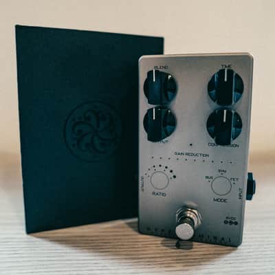Darkglass Electronics Hyper Luminal Hybrid Compressor image 1