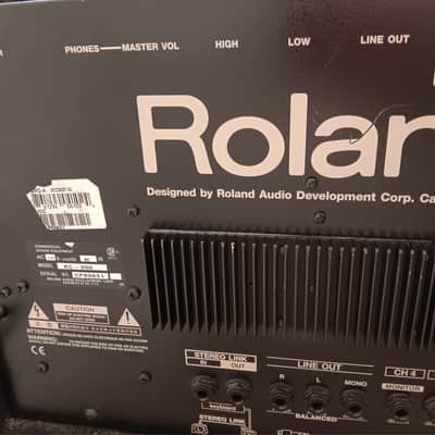 Roland KC-300 Keyboard Amp image 4
