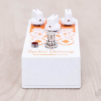 EarthQuaker Devices Spatial Delivery V2 Envelope Filter + Sample & Hold w/ Box, Paperwork image 4