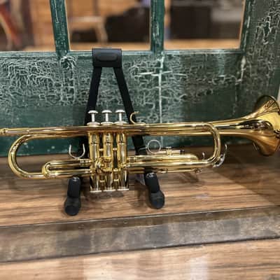 Yamaha Trumpet Ytr 2330 w/  Yamaha Soft Case & Yamaha 11b4 Mouth Piece image 8