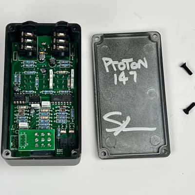 3Leaf Audio Proton c2011 - Black & Gold w/ Switches image 9