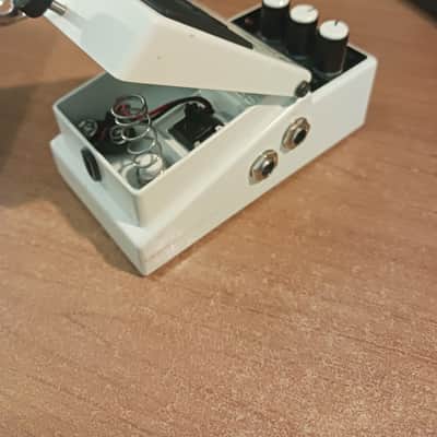 Boss NS-2 Noise Suppressor (Silver Label) 1989 - Present - White image 4