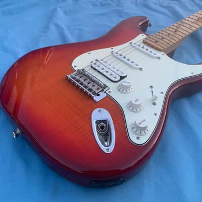 Fender Deluxe Stratocaster HSS Plus Top with iOS Connectivity 2014 - 2016 - Tobacco Sunburst image 9