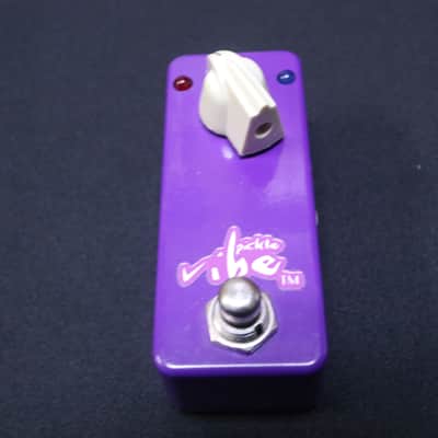 ギター Lovepedal pickle vibe Lovepedal Pickle Vibe Tremolo/Vibrato | Reverb