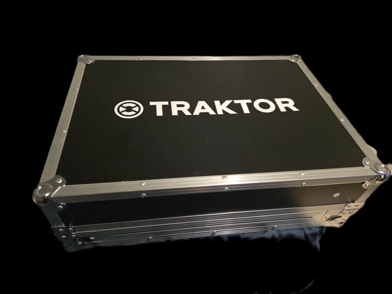 Immagine Native Instruments Traktor S4 Mk3 Dec 2020 - 1