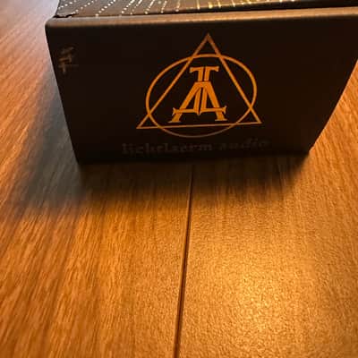 Lichtlaerm Audio Thorn 2025 - Present - Gold Graphic image 4