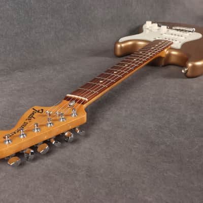 Fender Vintera 70s Stratocaster Hardtail - Firemist Gold - 2nd Hand image 13