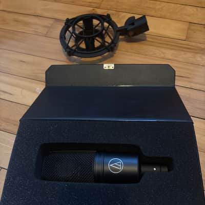 Audio-Technica AT4040 Large Diaphragm Cardioid Condenser Microphone 2010s - Black image 1
