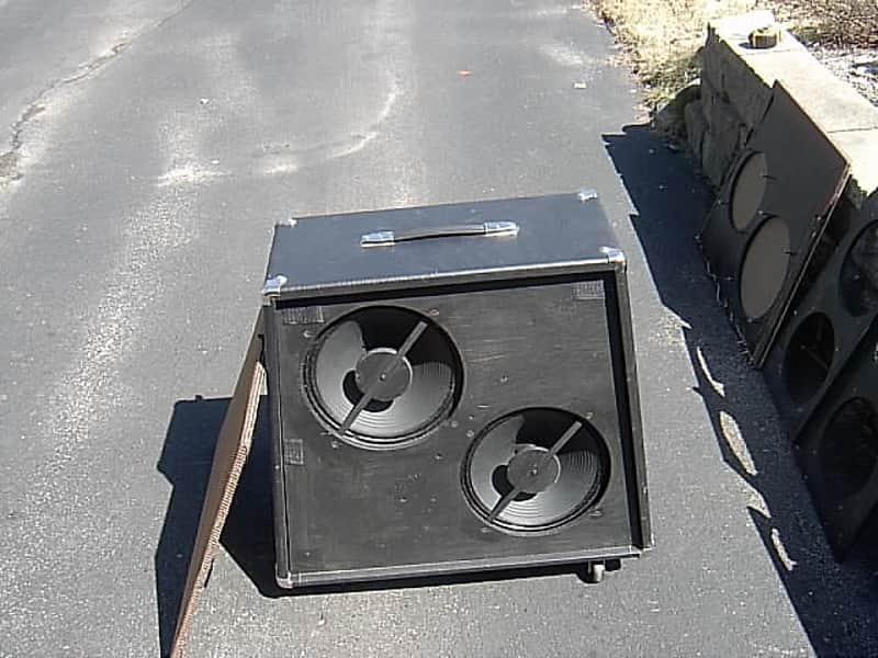 Tone Junkie speaker cabinet with varied baffles, casters image 1