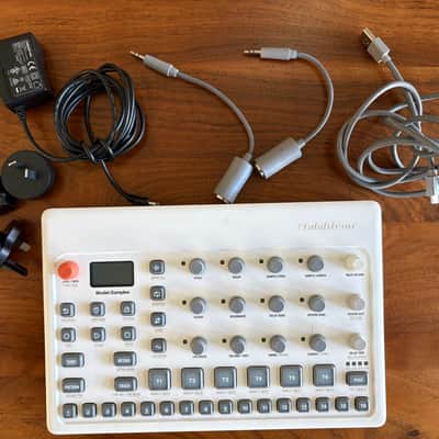 Elektron Model:Samples 2019 - 2020 - White image 2