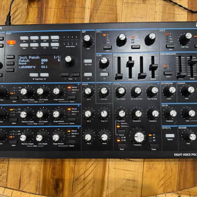 Novation Peak 8-Voice Desktop Synthesizer 2017 - Present - Black