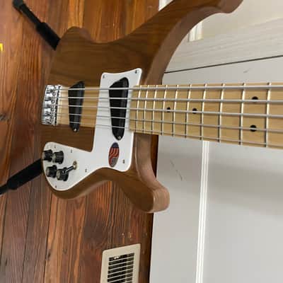 Rickenbacker 4003S/5W Walnut image 3