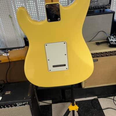Fender Player Stratocaster with Maple Fretboard 2018 - 2024 - Buttercream image 11
