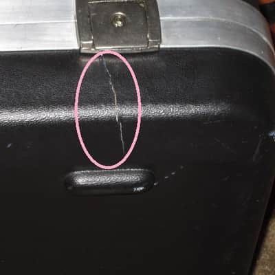 used Rickenbacker Hardshell Case for Model 620 electric guitar (NO guitar) from 1995, 2 Ball feet broke off (2 holes in plastic), Exterior plastic has some cracks,  EXT: Black Hard Plastic / Chrome HW / Handle: Black Molded Hard Plastic / INT: Blue Plush image 18