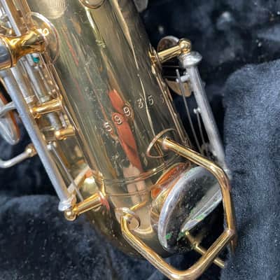 selmer bundy alto sax saxophone w/case and mouthpiece image 8