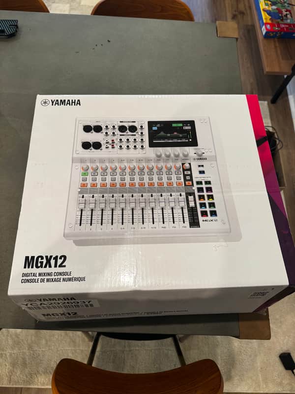 Yamaha MGX12 18-Channel Digital Mixing Console 2026 - Present - White image 1